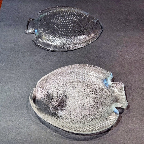 Fish Plate clear glass from France. - Picture 5 of 9
